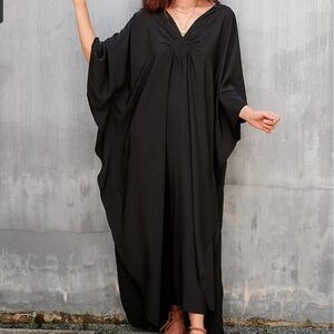 Flowy Black V-Neck Maxi Kaftan
